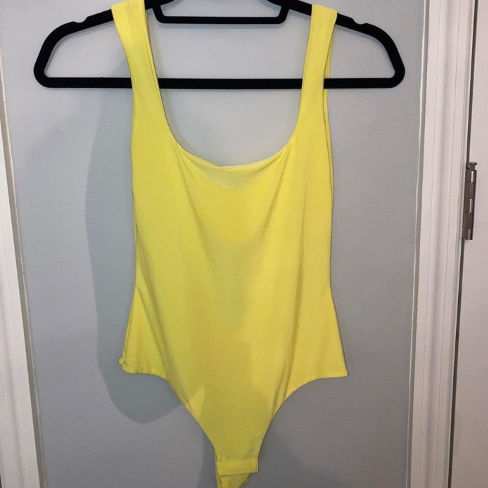 yellow bodysuit⭐️🍌🌾🌼
